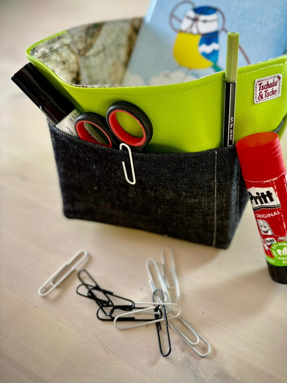 Utensilo aus geretteten Stoffresten